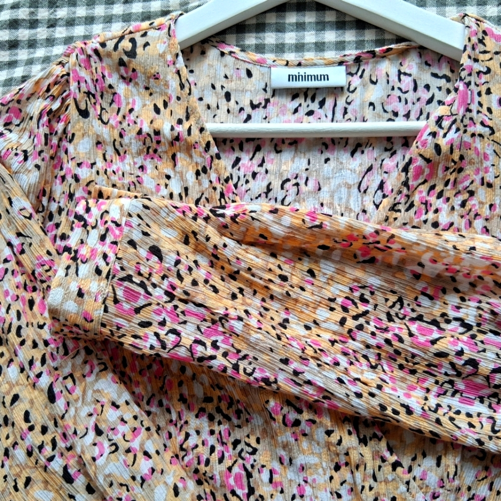 Minimum Women's Vibrant Pink and Black Leopard Print Wrap Dress